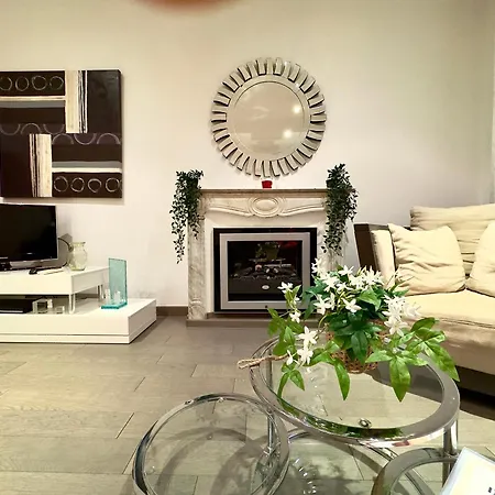 Dimora Andre By Scls Locations Cannes
